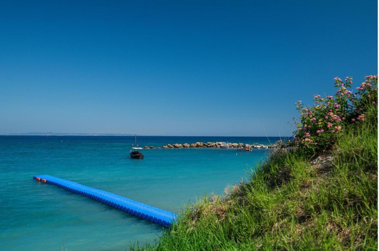 Porto Roma Seaside Studios Vasilikos  Exterior photo